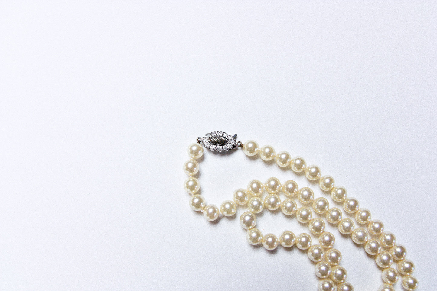 Lot 137: Vintage Pearl Necklace