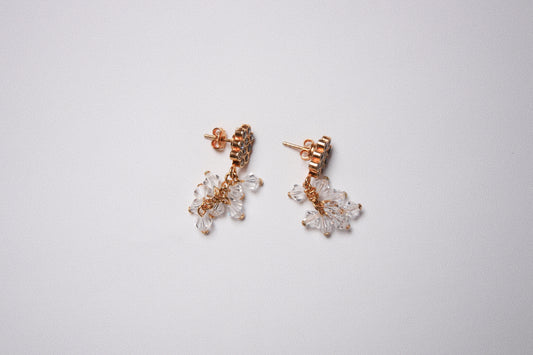 Lot 142: Vintage Earrings