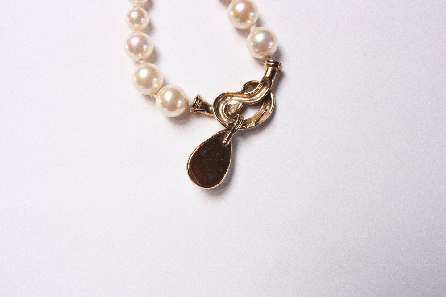 Lot 130: Vintage Majorica Necklace