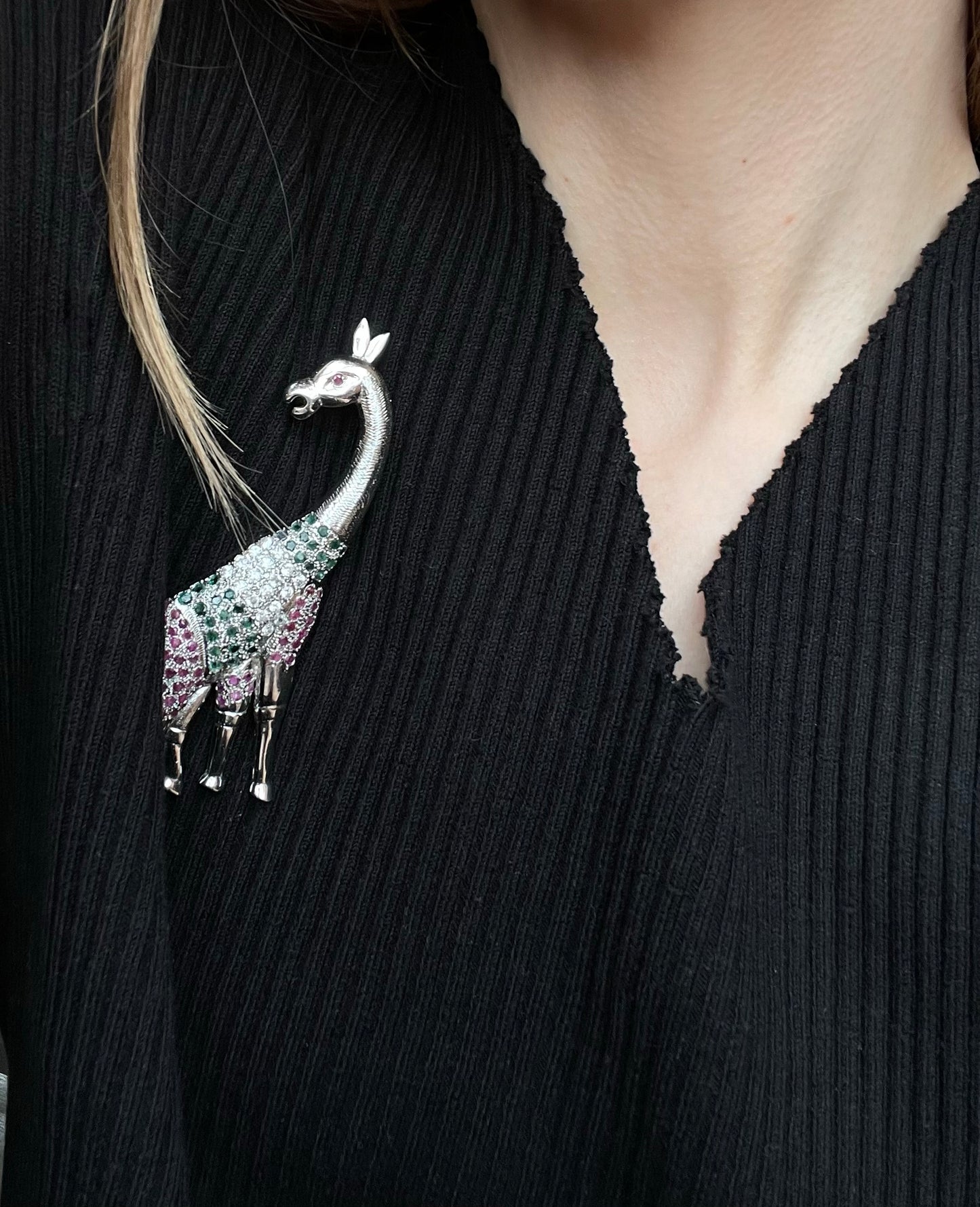 Giraffe Brooch