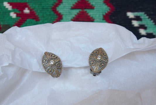 Vintage Clips-on Earrings from Georgia